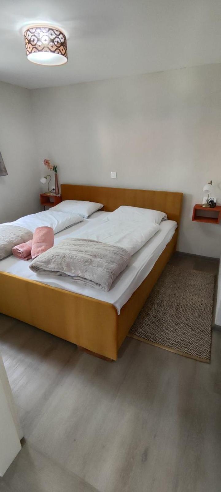 Begova Kuca-Velika Kladusa Extérieur photo
